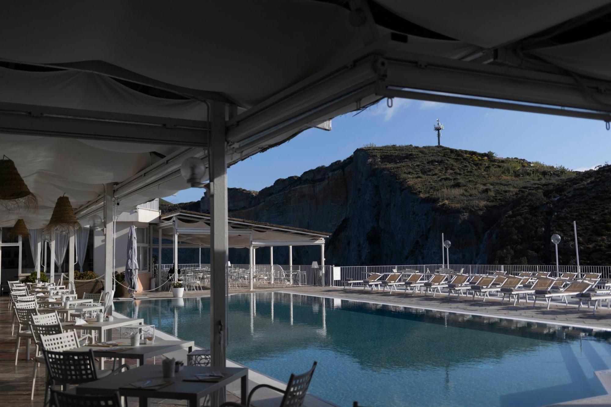 Hotel Chiaia Di Luna Ponza Exterior foto