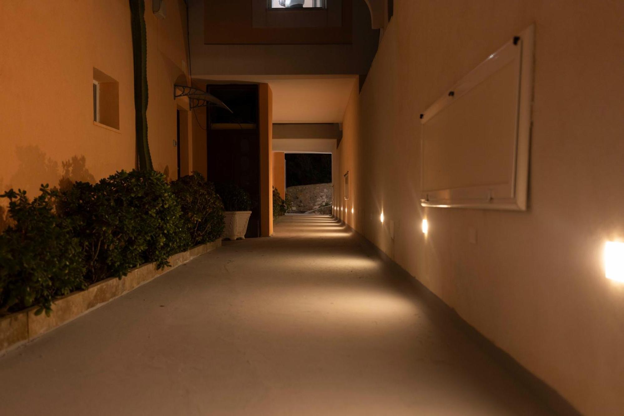 Hotel Chiaia Di Luna Ponza Exterior foto